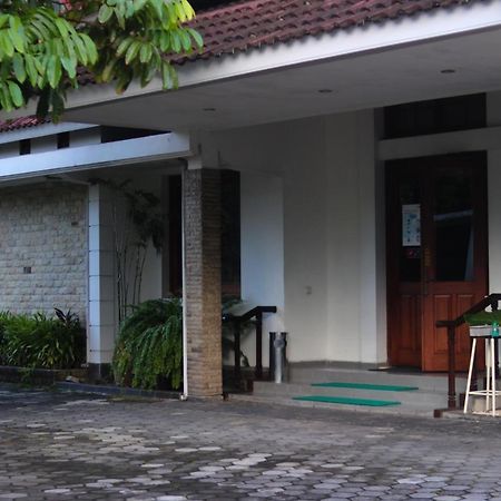 Hotel Graha Kinasih Kotabaru Yogyakarta Dış mekan fotoğraf