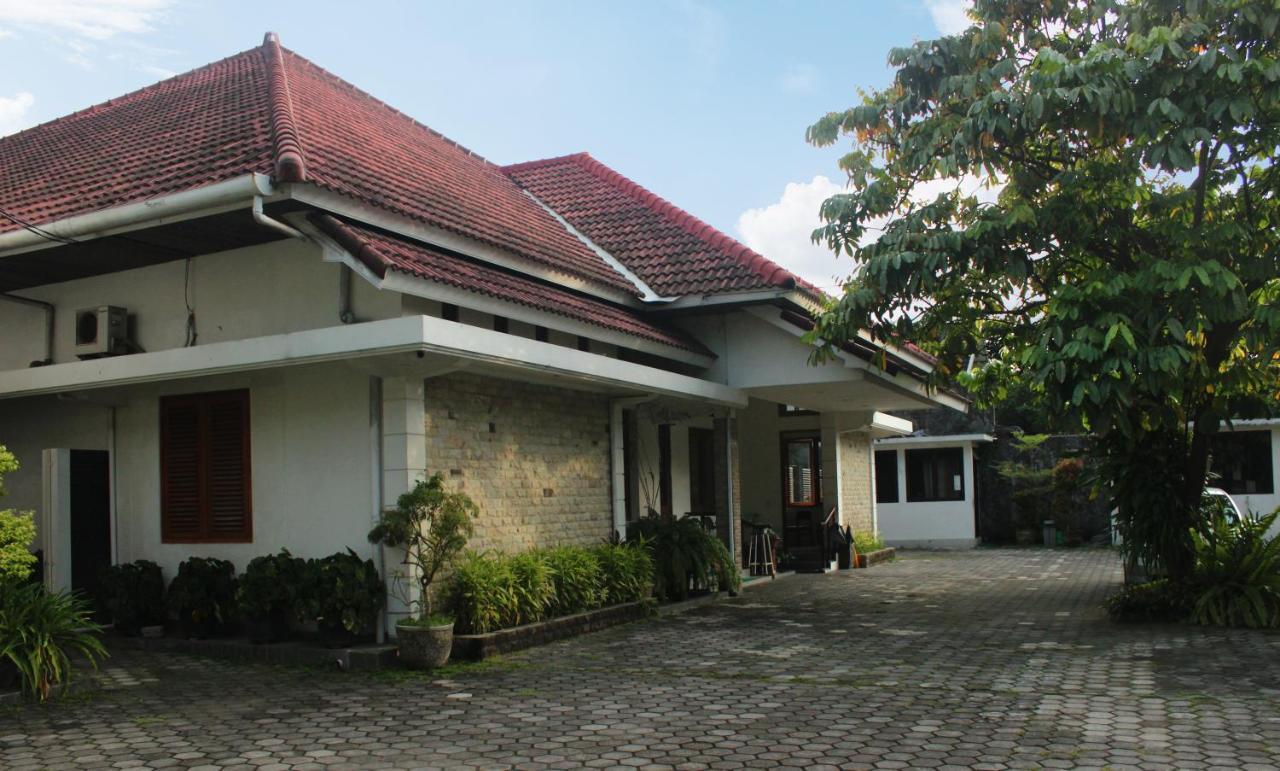 Hotel Graha Kinasih Kotabaru Yogyakarta Dış mekan fotoğraf