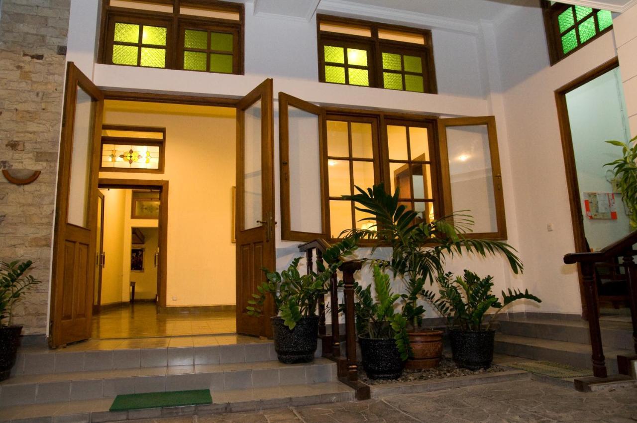 Hotel Graha Kinasih Kotabaru Yogyakarta Dış mekan fotoğraf